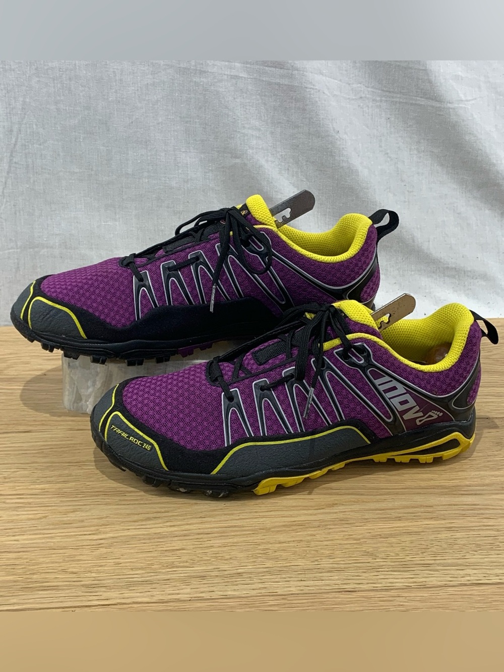 Inov-8 Trailroc 246 Womens Size 9 Purple Yellow Trail Running Shoes Excellent